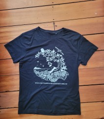 Black large Tshirt