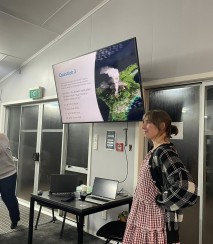 Jess and Jenny quiz master FOS